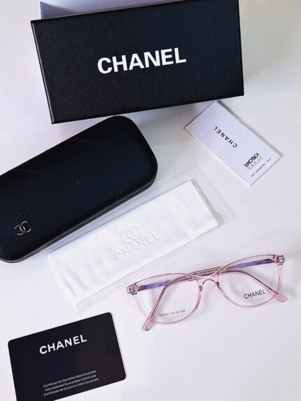Chanel Female Glass